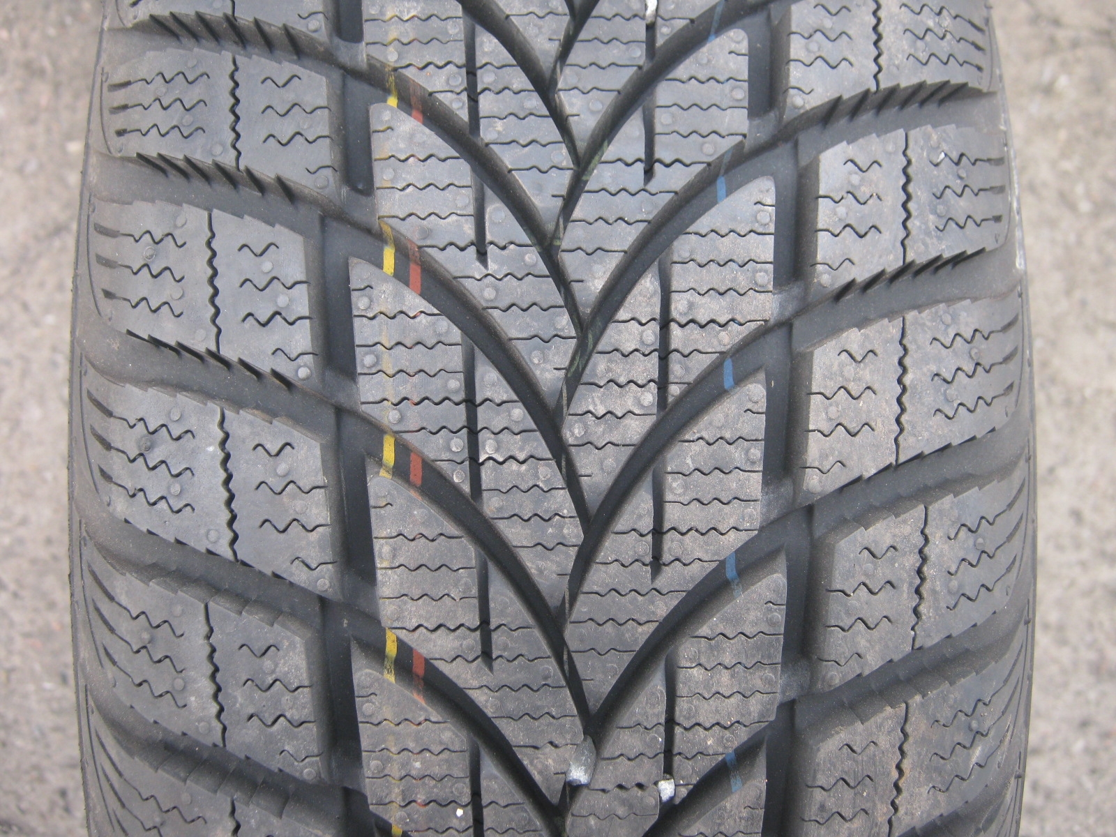 195/60/16  89H  Maxxis Presa Snow, použitá zimní sada