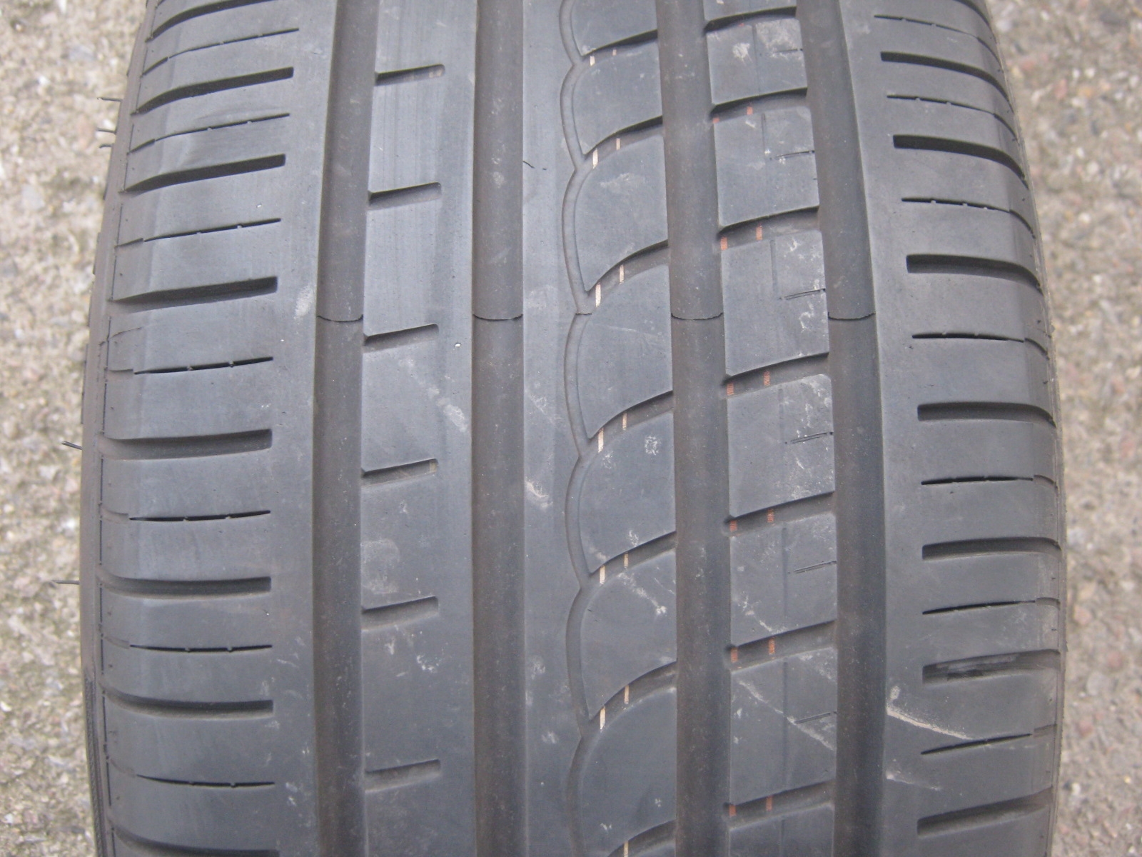 255/40/19 96W Pirelli  PZero Rosso, použitý letní kus