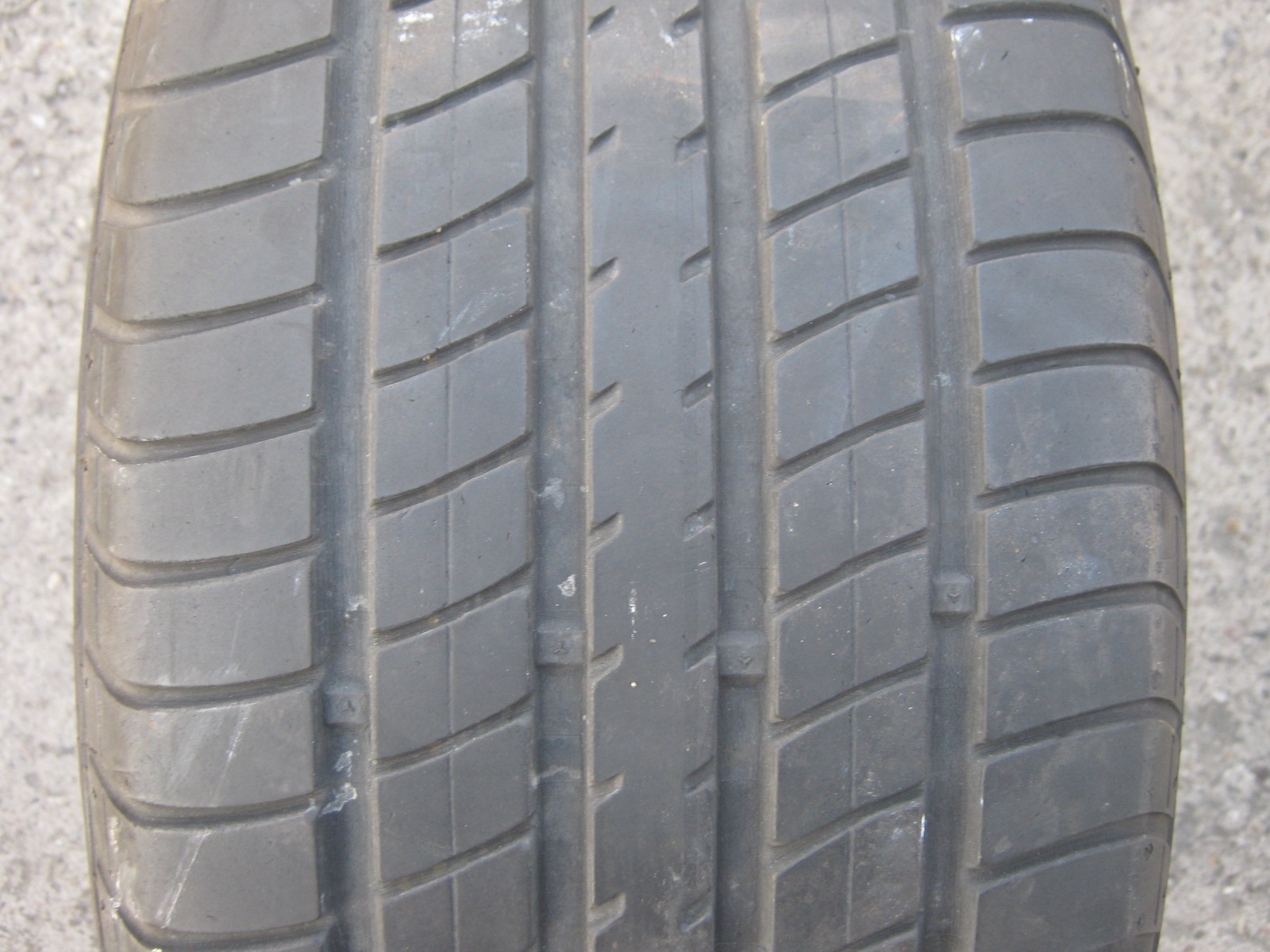 225/50/16 92W Dunlop SP Sport 2000E, použitý letní pár