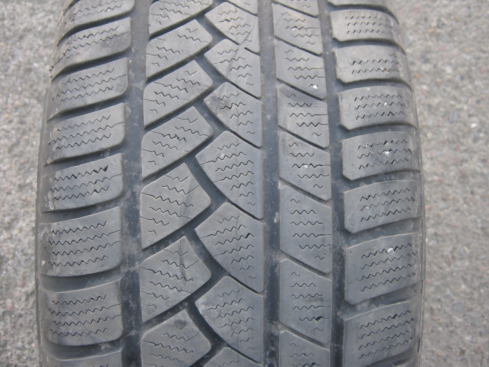 235/60/16 100T Continental 4x4 Winter Contact, použitý zimní kus