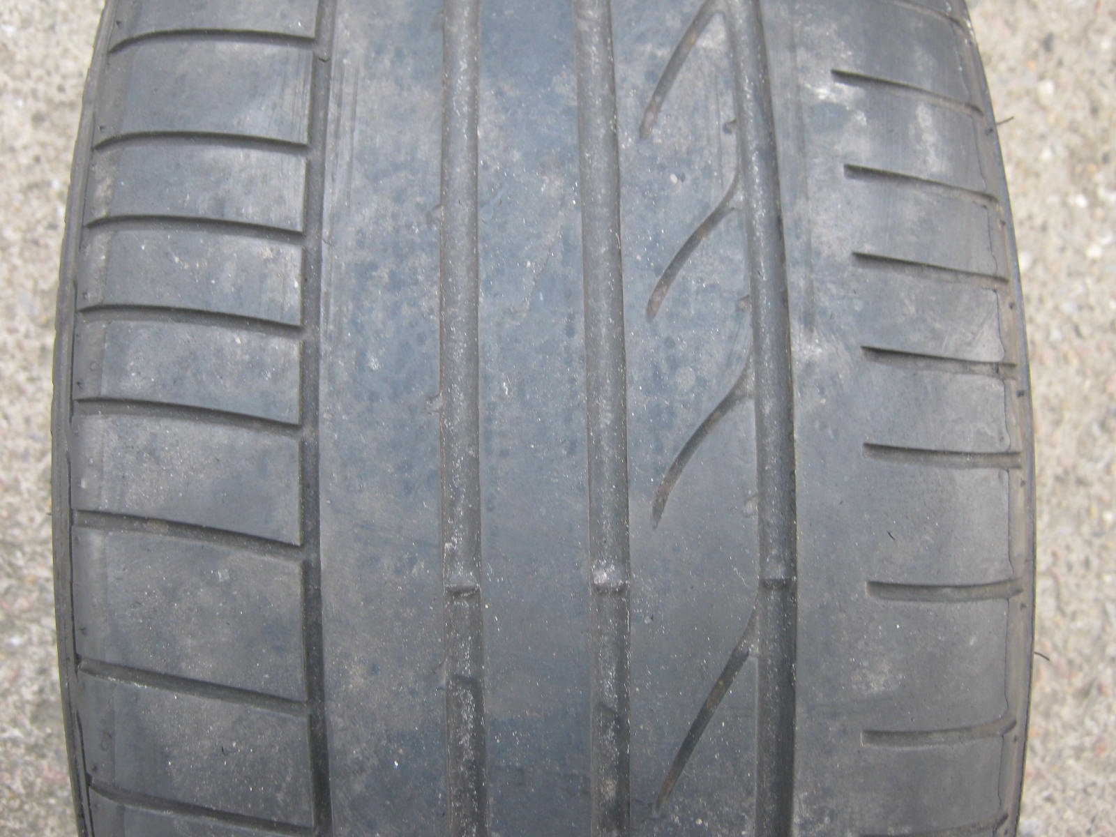 245/35/18 88Y Bridgestone Potenza RE050A RFT, použitý letní pár
