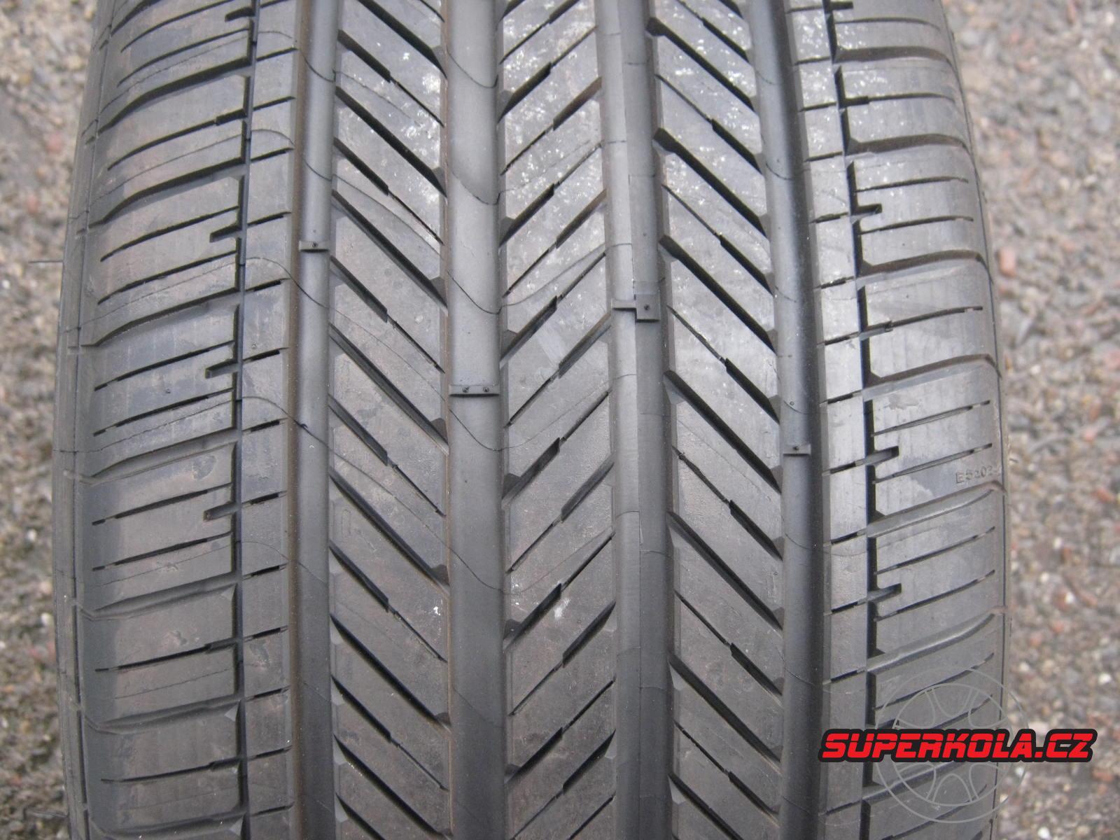 235/50/18  97W  Michelin Pilot HX MXM4, letní