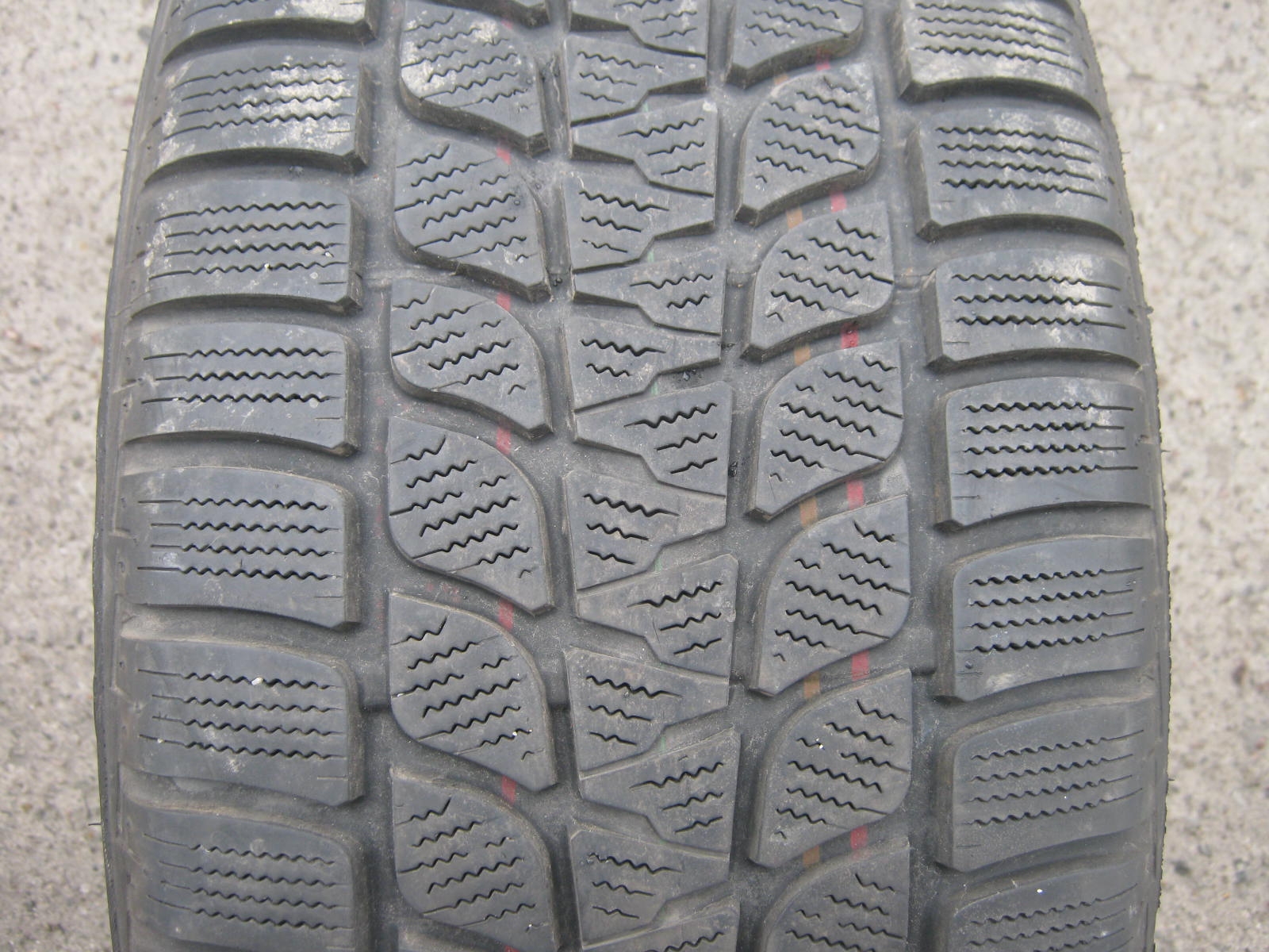 255/50/19 107V XL Bridgestone Blizzak LM-25 4x4 RFT, použitý zimní kus
