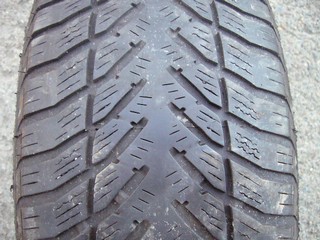 215/65/16 98H Goodyear Eagle UltraGrip, použitý zimní pár