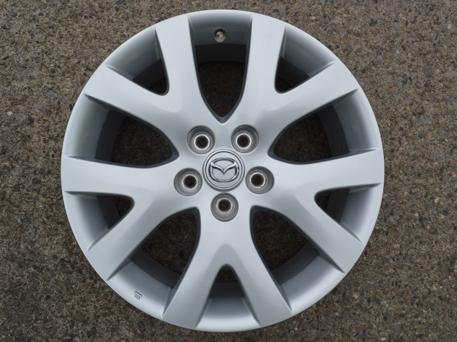 alu kola Mazda 18