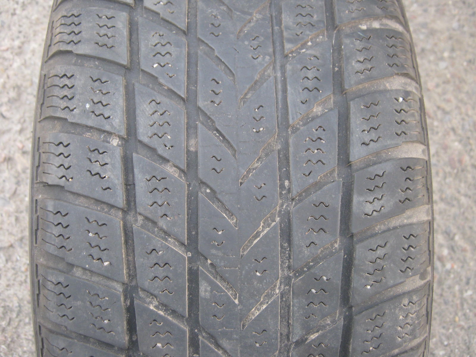 225/60/15 96H Hankook W400, použitý zimní kus