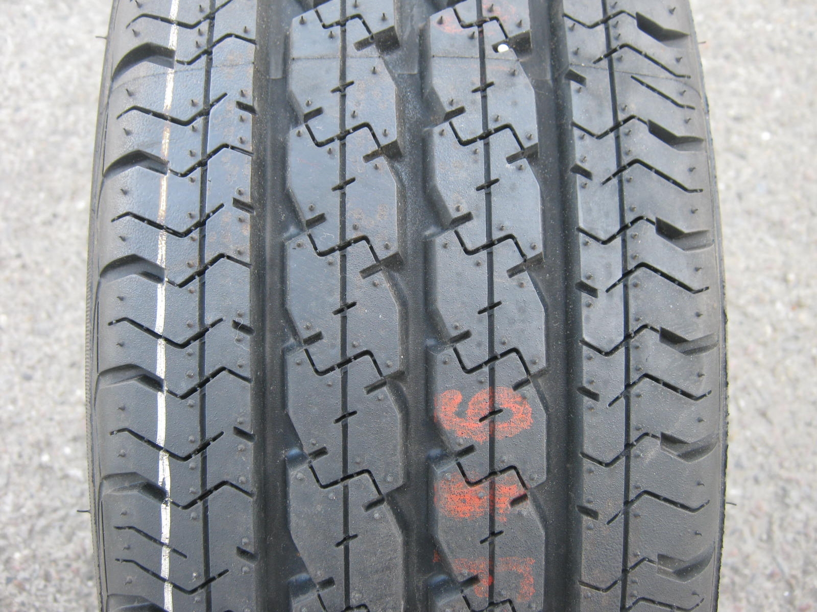 205/75/16C 110/108R Pirelli Chrono, letní