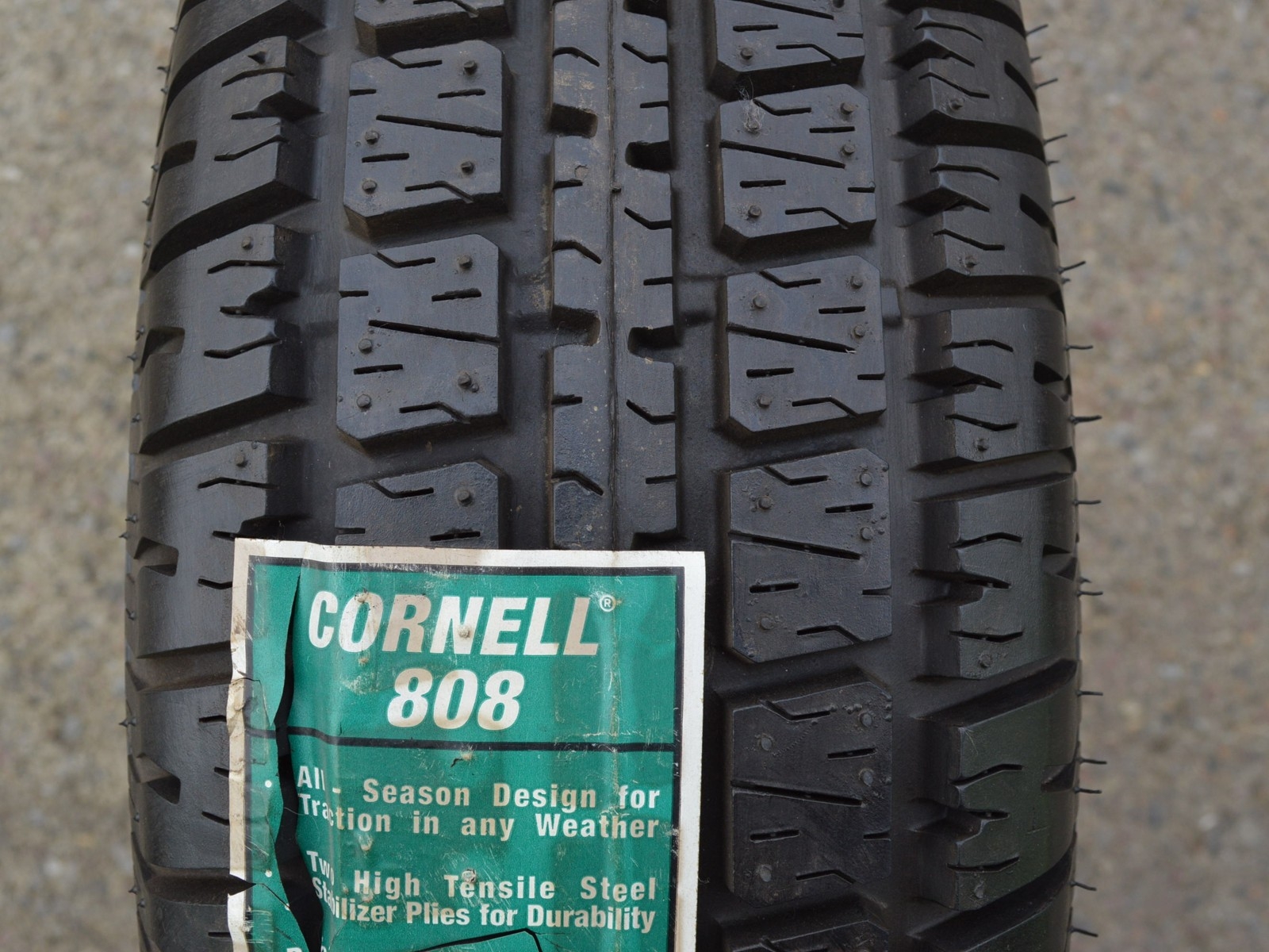 235/75/15 Cornell 808, letní