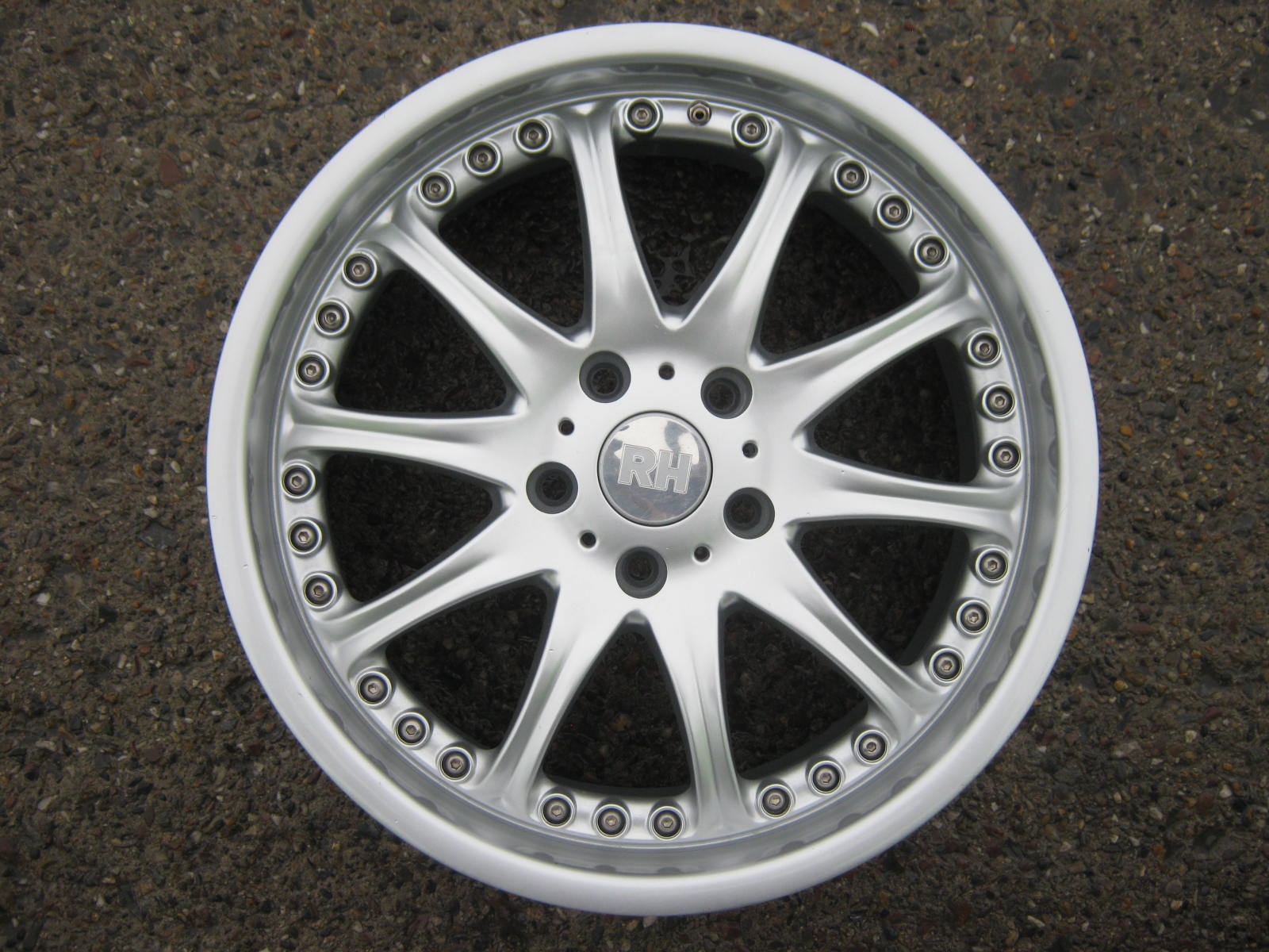 alu kola RH 18