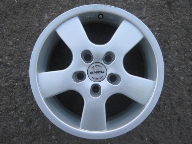 alu kola Enzo 15