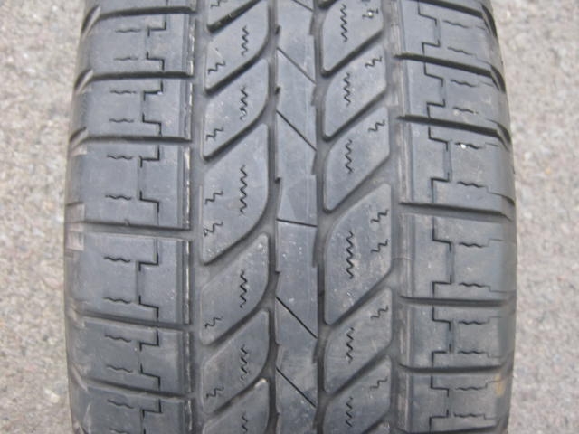 235/65/17 104H Michelin 4x4 Synchrone, použitá celoroční sada