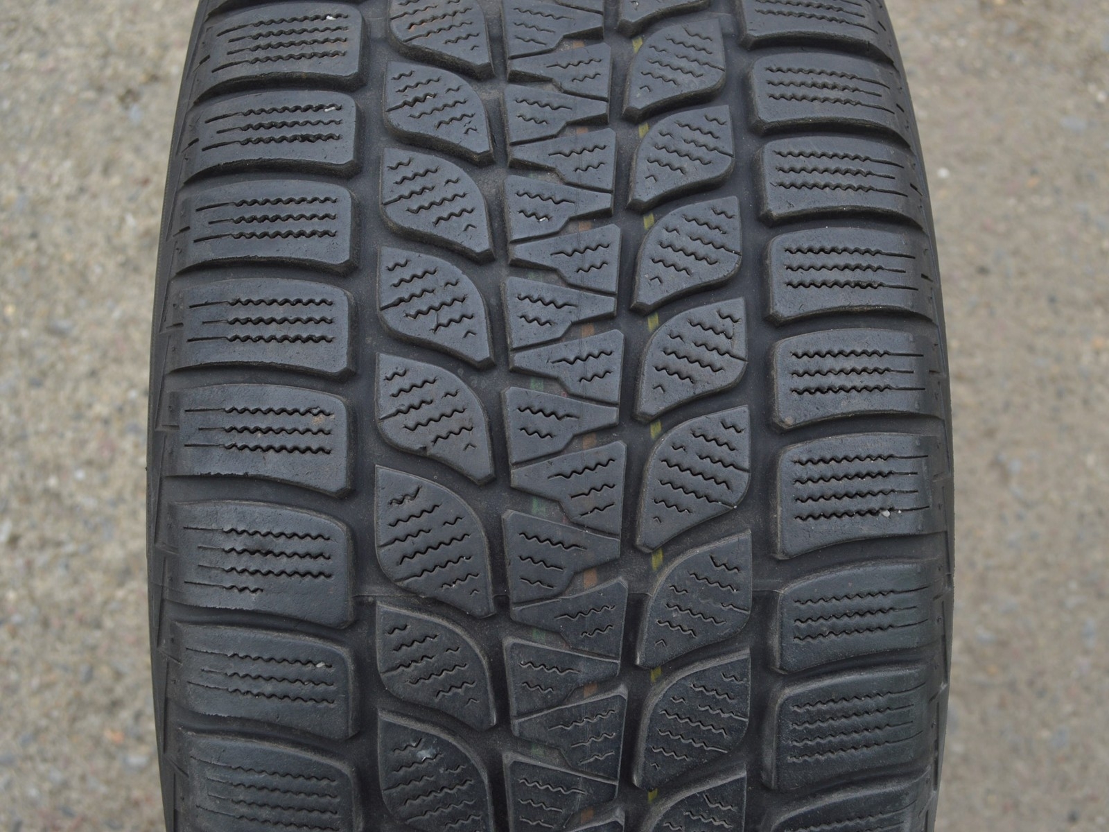 235/55/18 100H Bridgestone Blizzak LM-25 4x4, použitý zimní pár