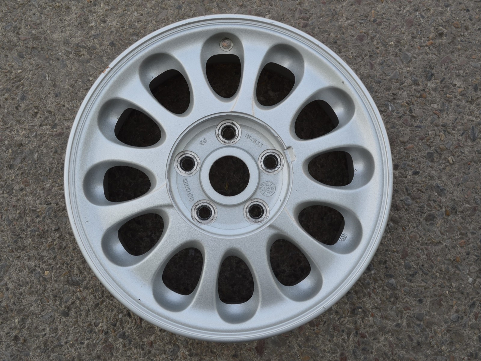 alu kolo Mazda 15