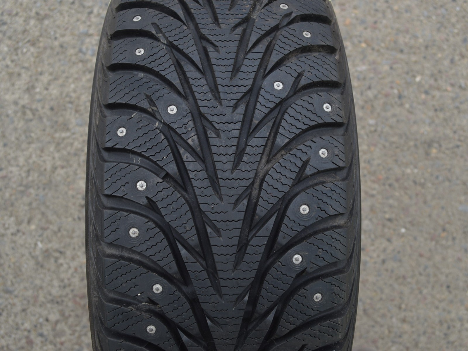 205/55/16 94T XL Yokohama Ice Guard Stud, použitá zimní sada