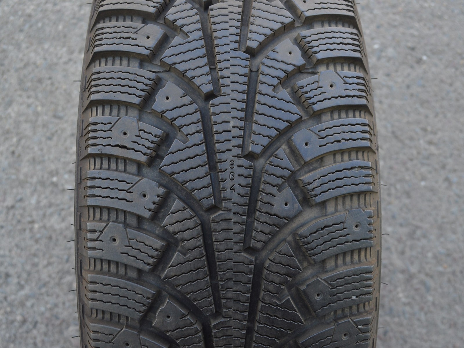 235/65/18  110T  Nokian HKP Sport Utility 5, použitý zimní pár
