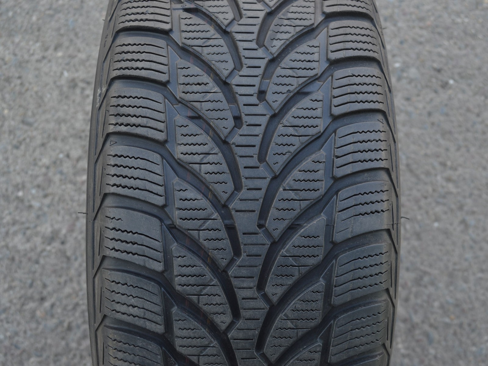 225/55/17 97H Bridgestone Blizzak LM-32 RFT, použitá zimní sada