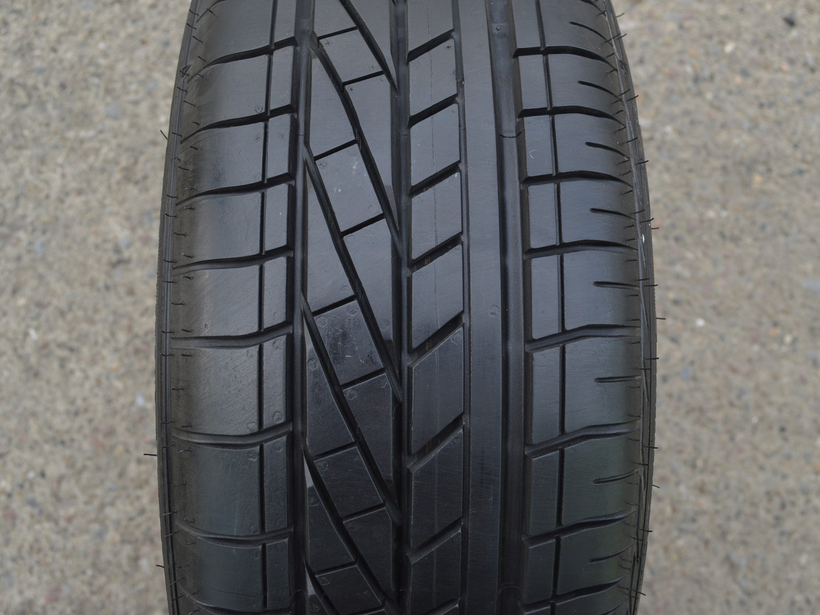 195/55/16 87H Goodyear Excellence ROF-RSC, použitá letní sada