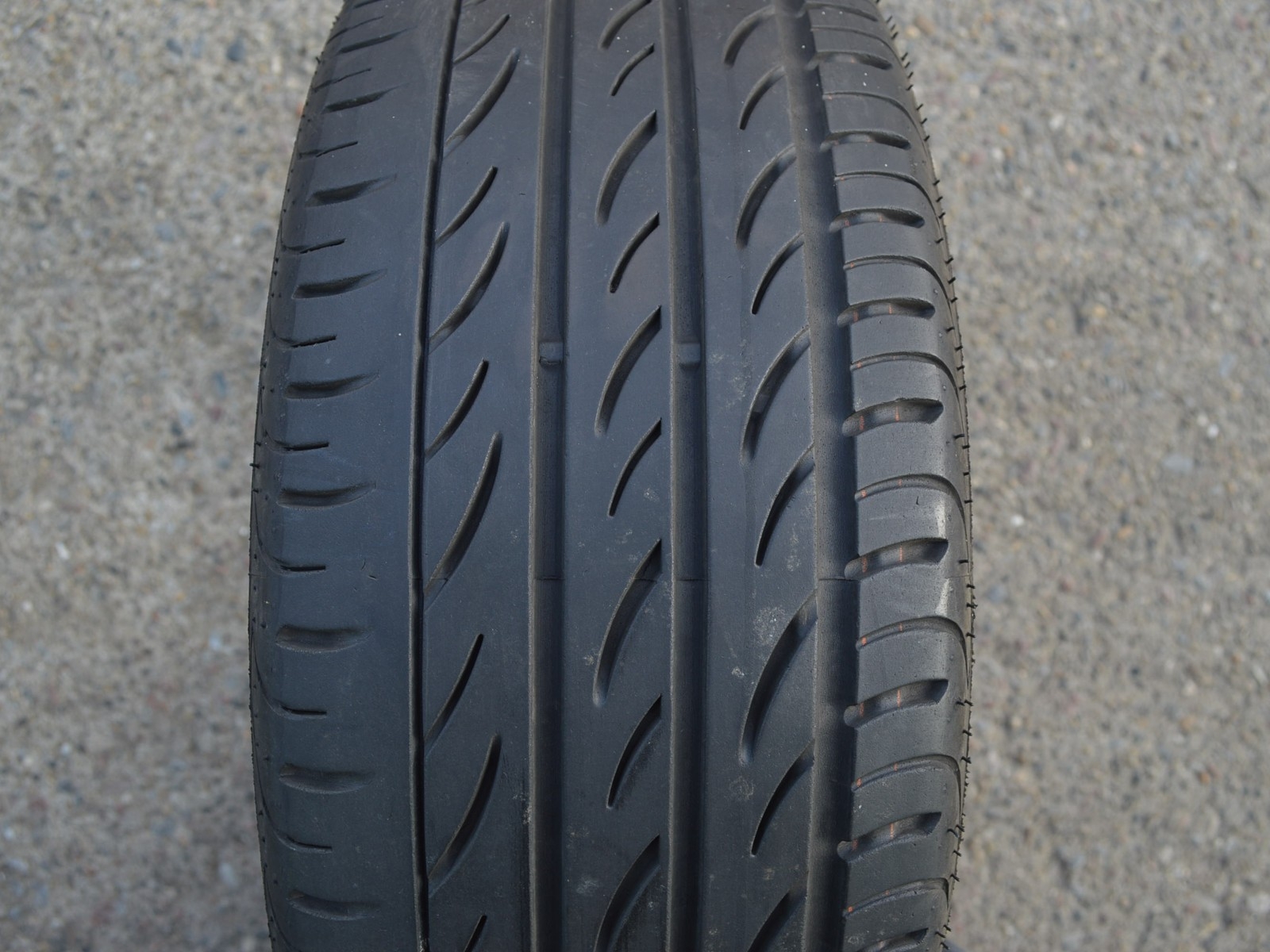 195/45/16 84V XL Pirelli PZero Nero, použitý letní pár
