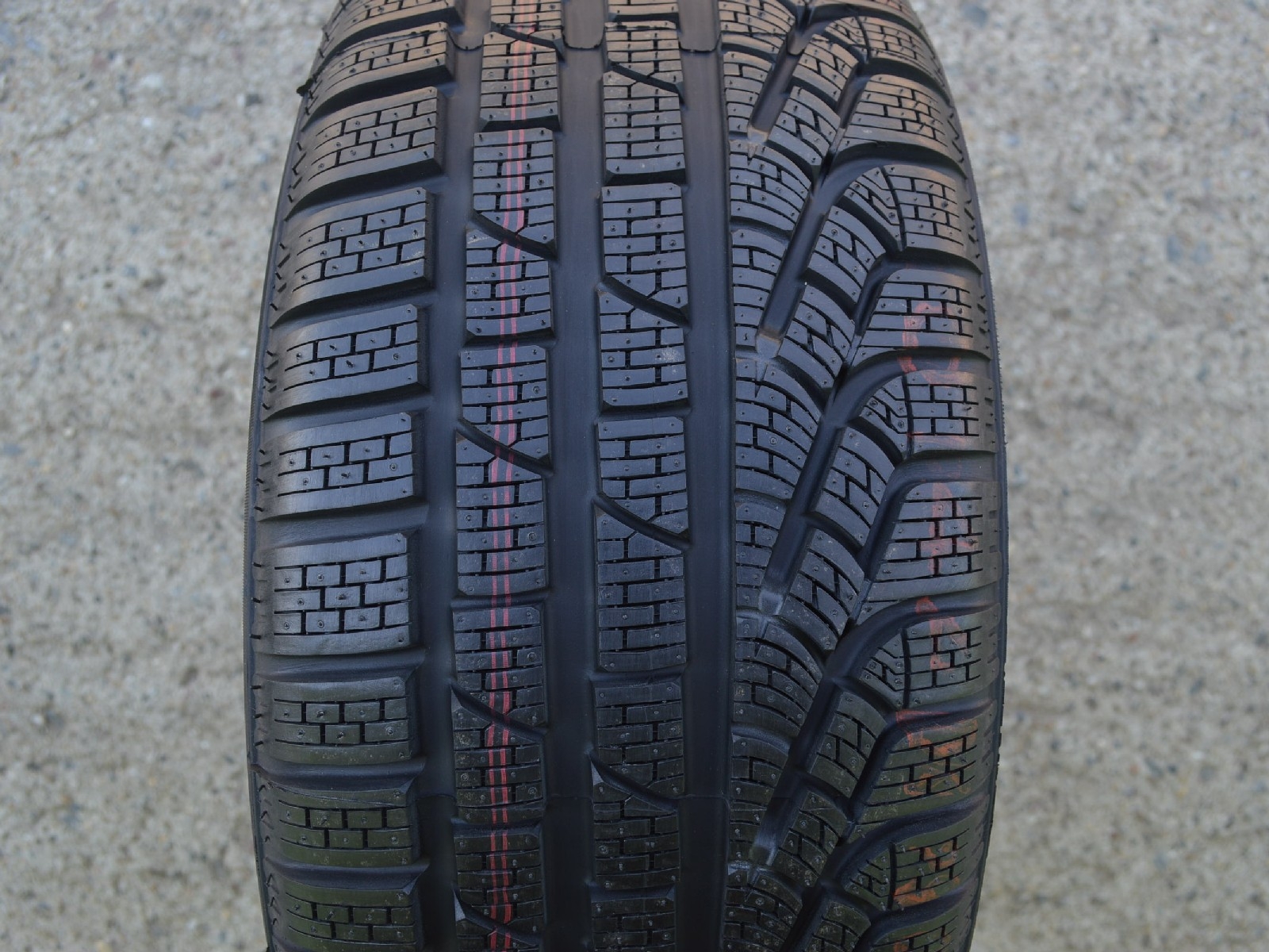 235/45/17 97V XL Pirelli SottoZero Winter 240 serie II, zimní