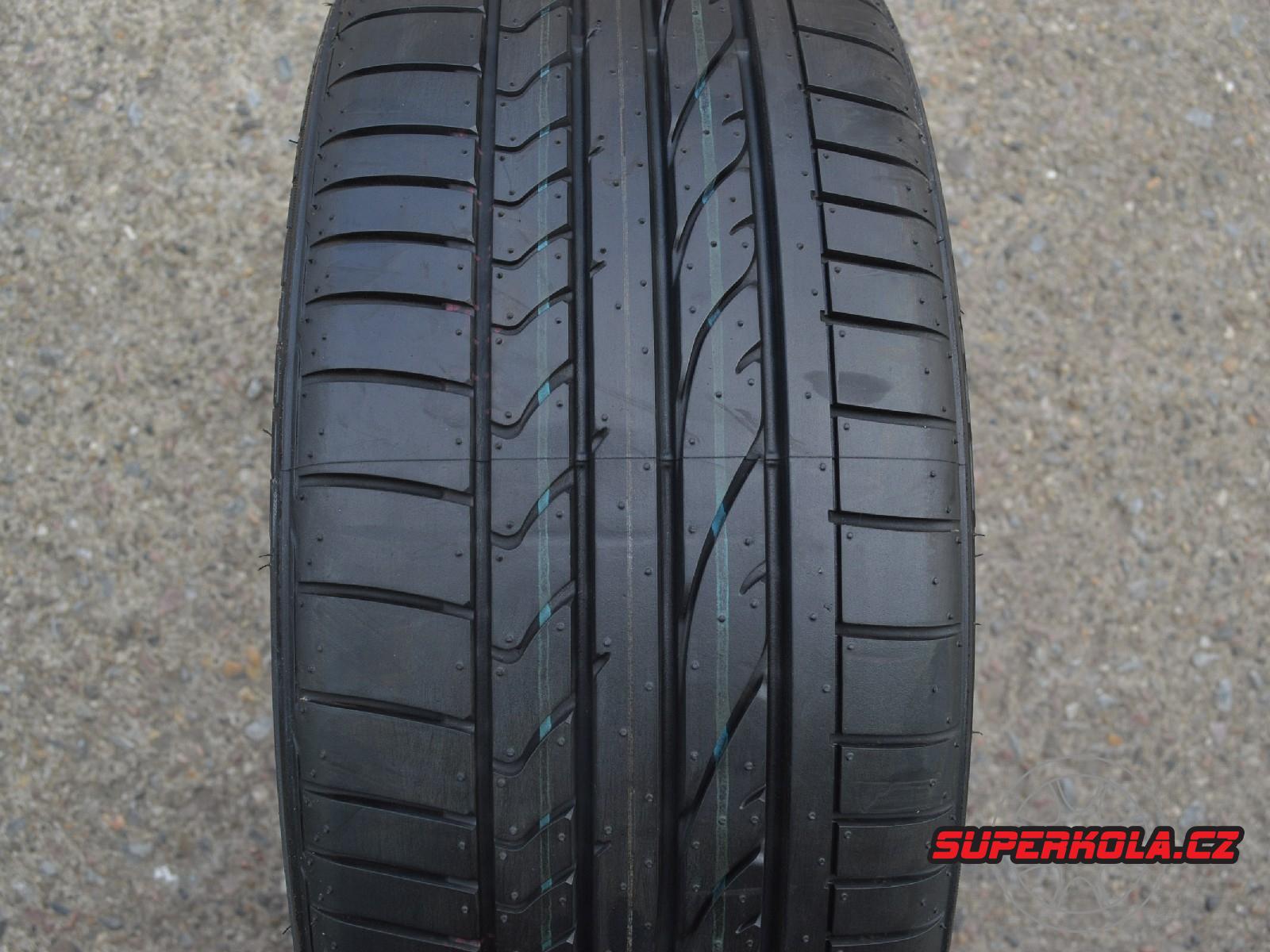 225/40/19 89Y Bridgestone Potenza RE050A, letní