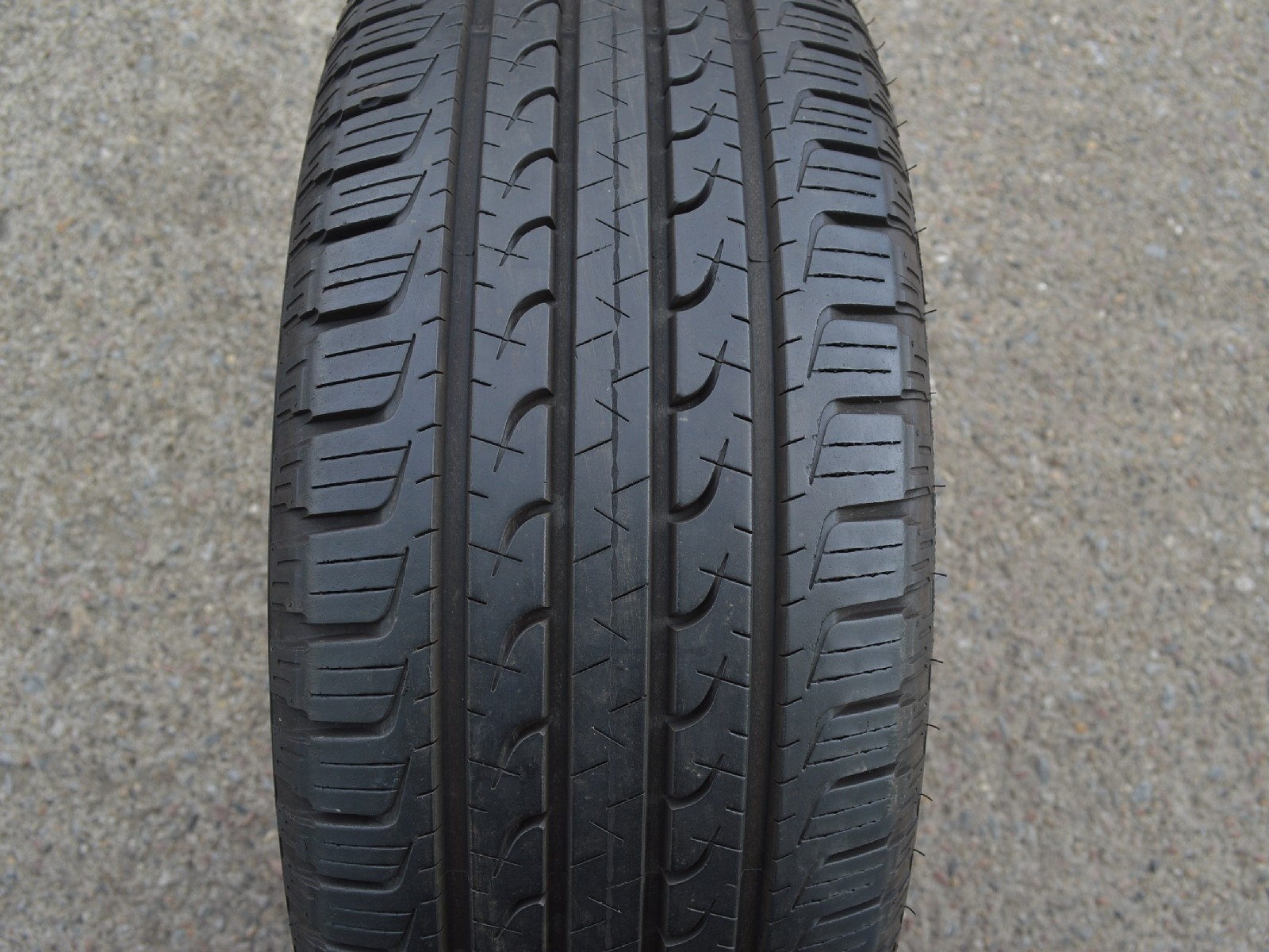 255/60/18 112V XL Goodyear EfficientGrip SUV 4x4, použitý letní kus