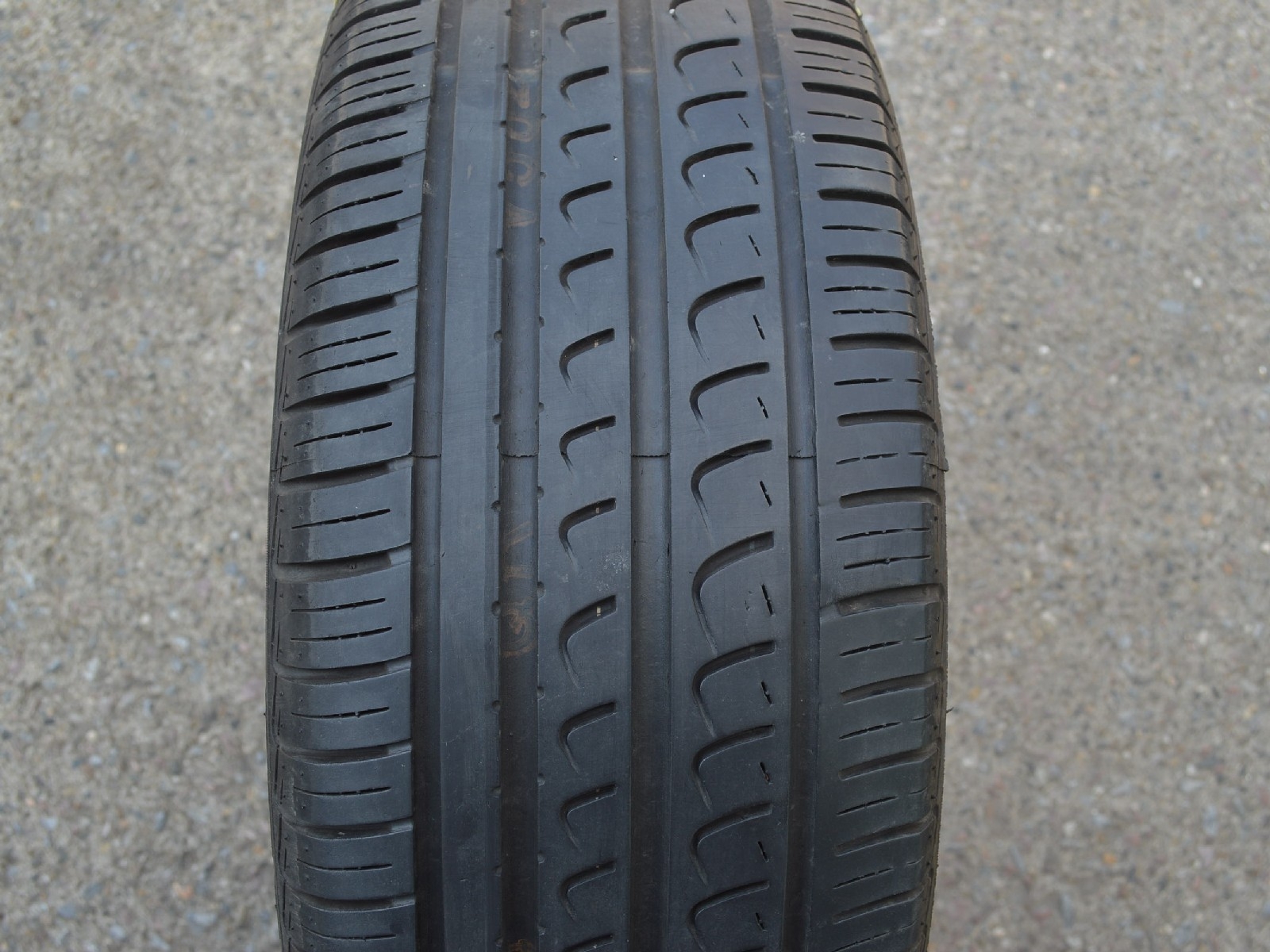 225/60/18  100W  Pirelli P7, použitý letní kus