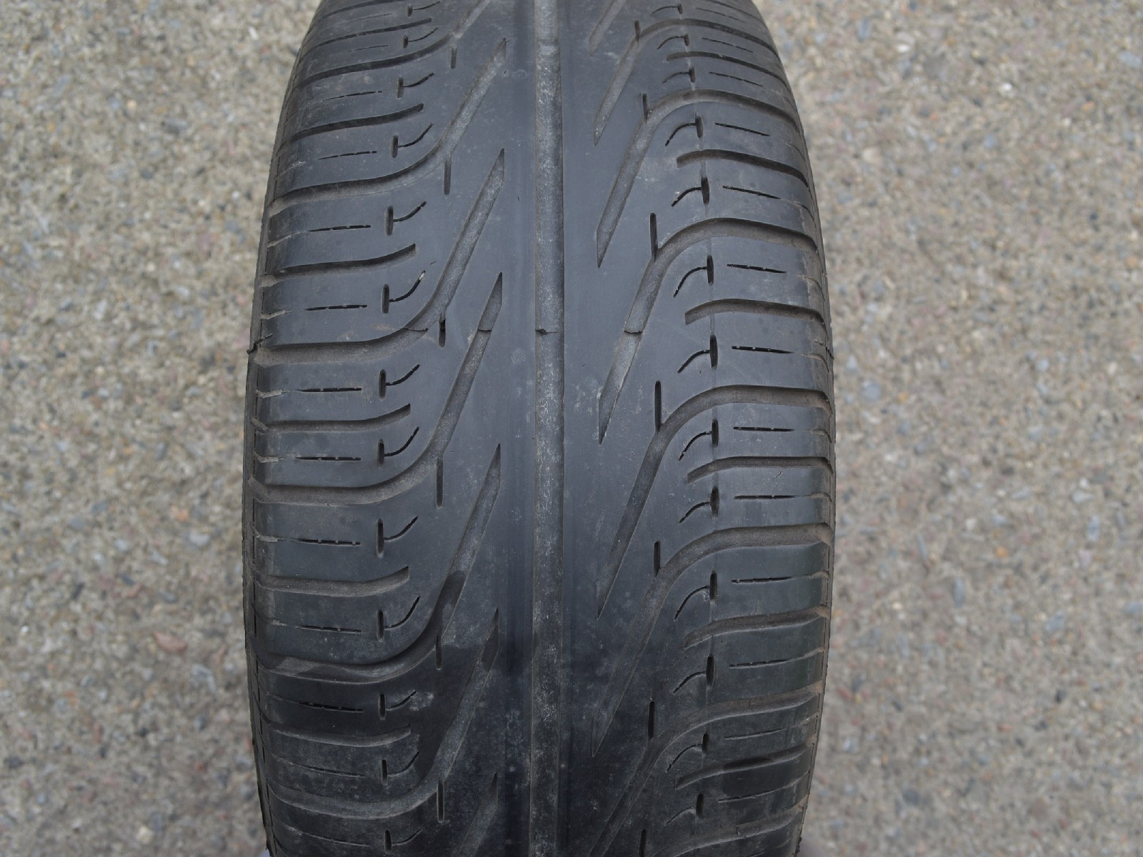 225/50/16  92V  Pirelli P6000 Powergy, použitý letní pár