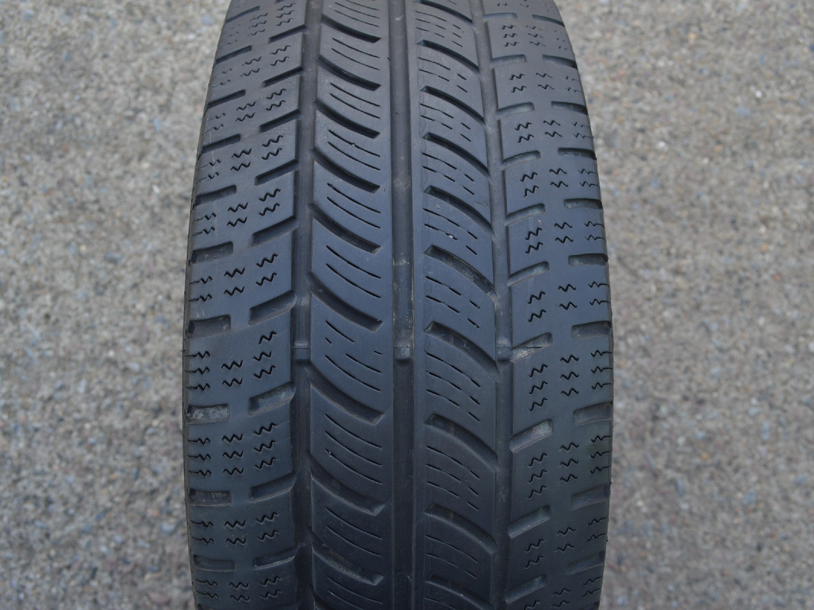 235/65/16C 118/116R Continental VancoWinter 2, použitý zimní pár