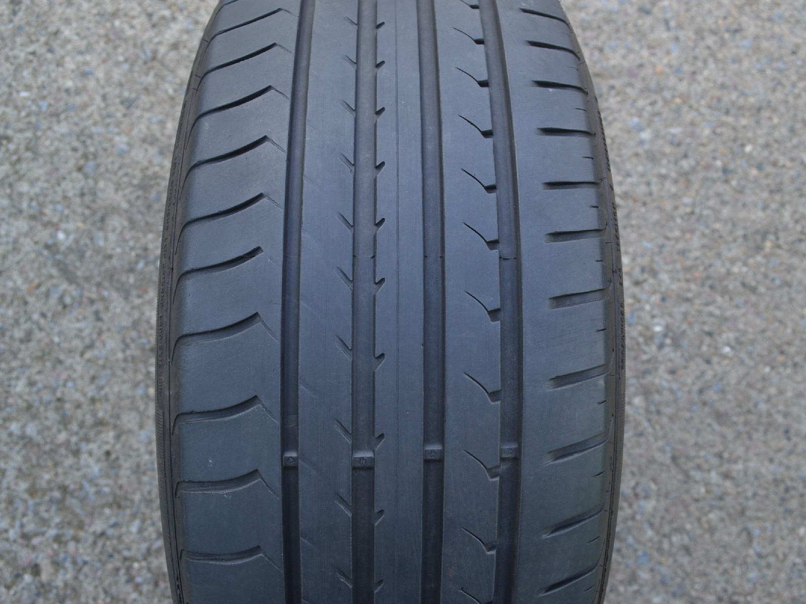 235/60/17 102V Goodyear Efficient Grip, použitý letní pár