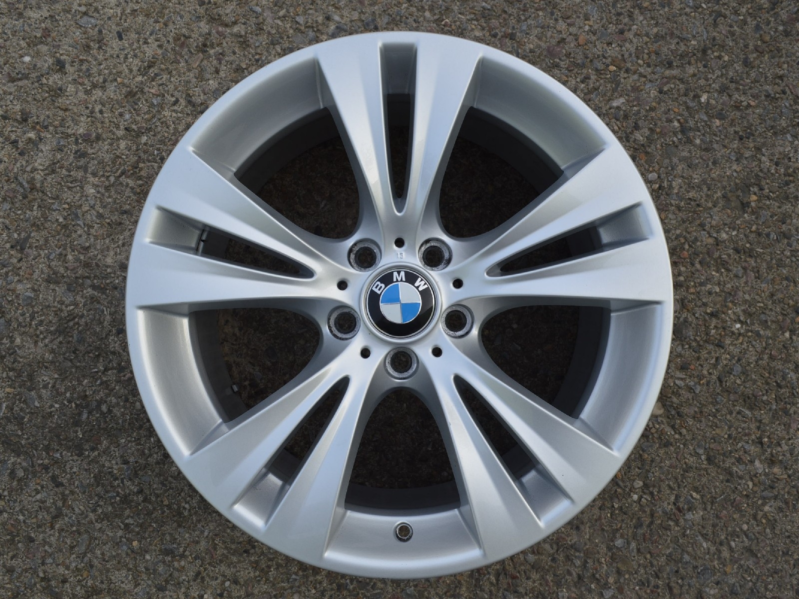 alu kola BMW 19