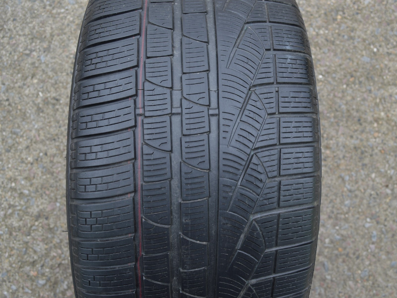 265/35/19 98W Pirelli SottoZero Winter 270 serie II, použitý zimní pár