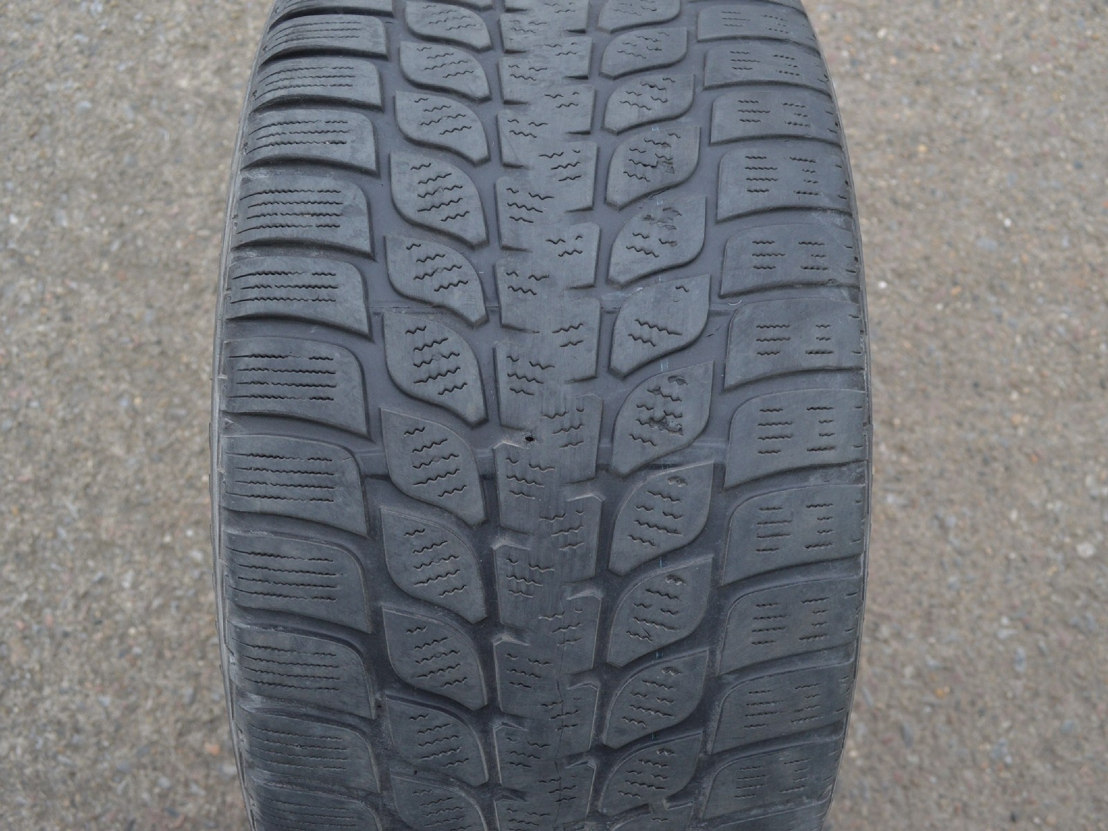 285/35/20 100V Bridgestone Blizzak LM-25 RFT, použitý zimní pár