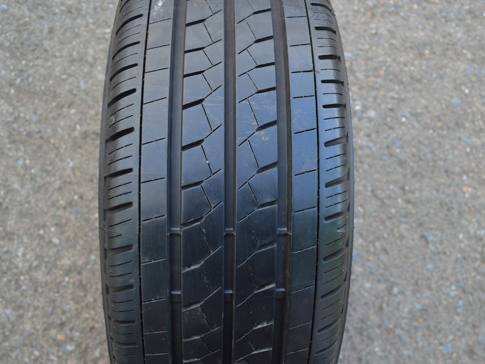 215/60/16C  103/101T  Bridgestone Duravis R410, letní
