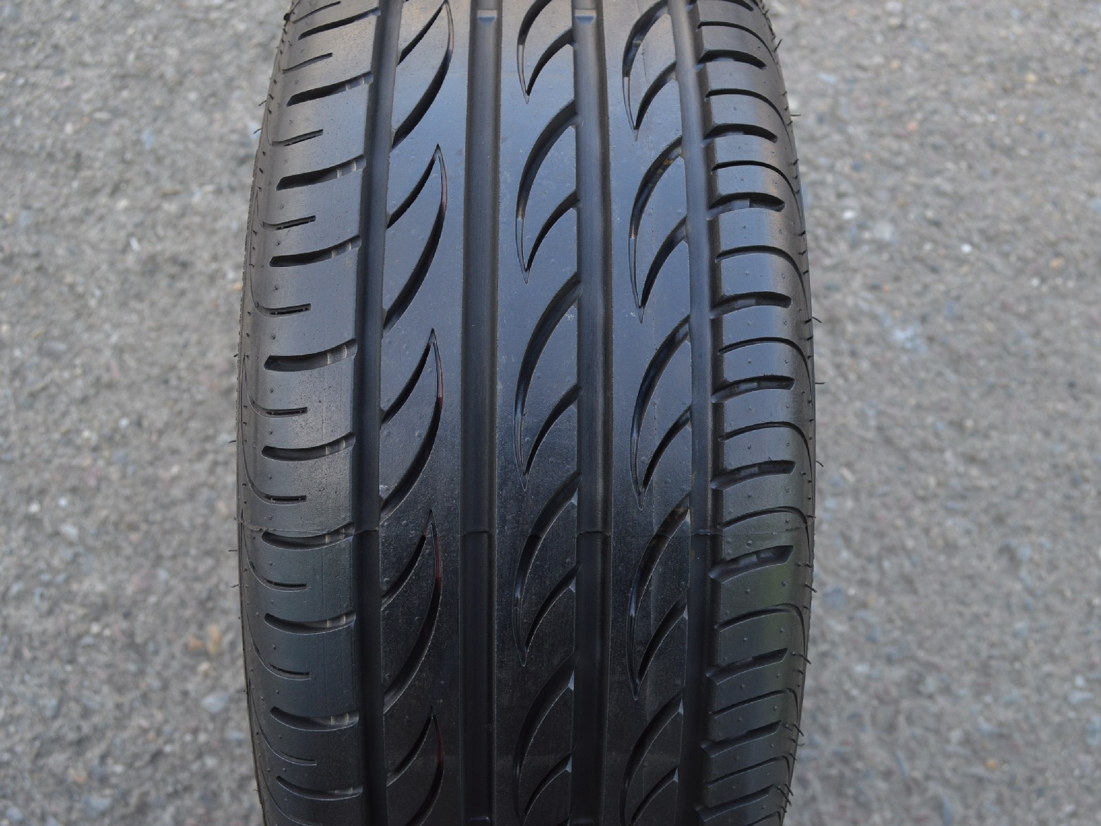 205/40/17 84W XL Pirelli PZero Nero, použitý letní kus