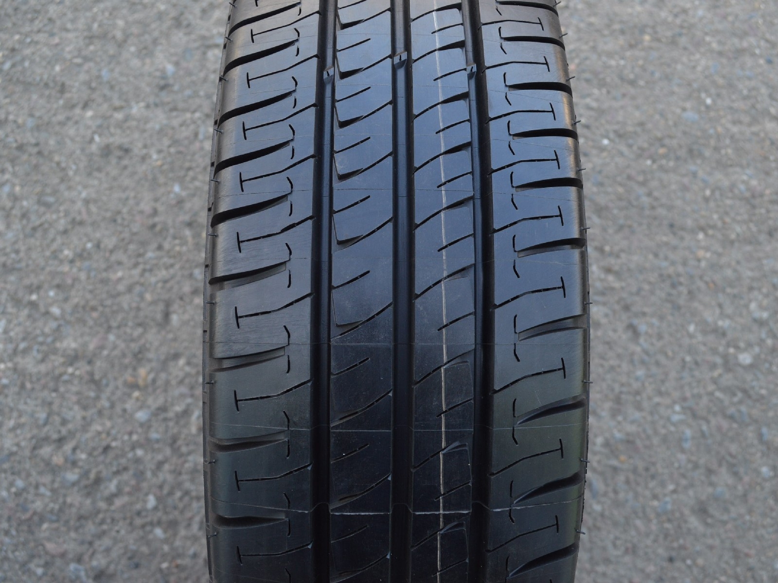 225/75/16C 118/116R Michelin Agilis, letní