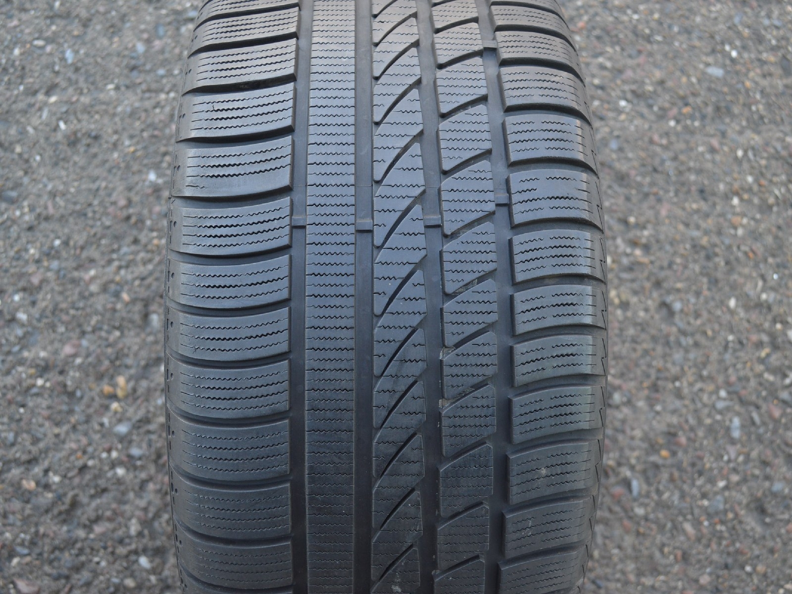 255/35/18 94V XL Hankook IceBear W300, použitý zimní kus