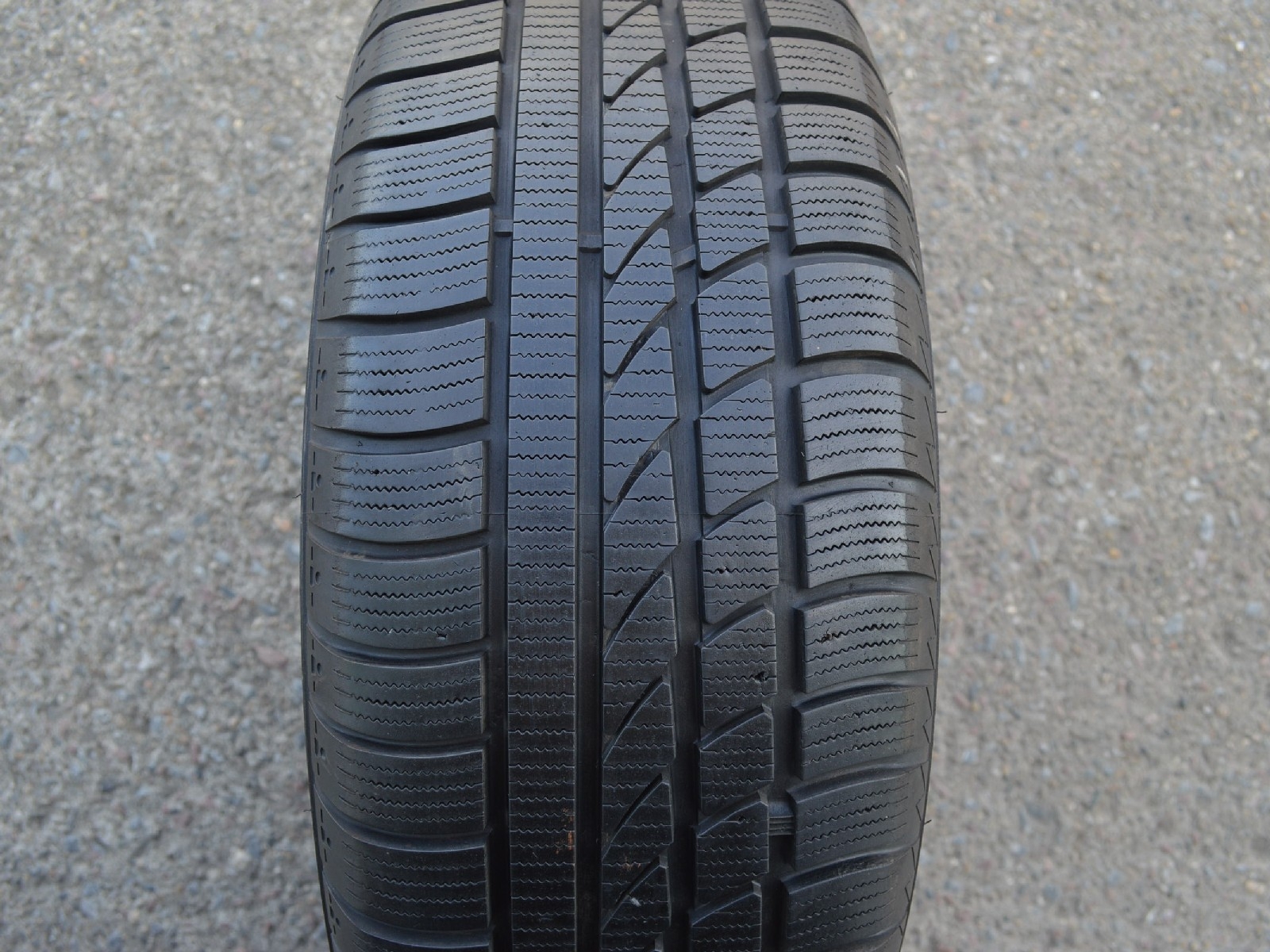 225/60/17  99H  Hankook IceBear W300, použitá zimní sada