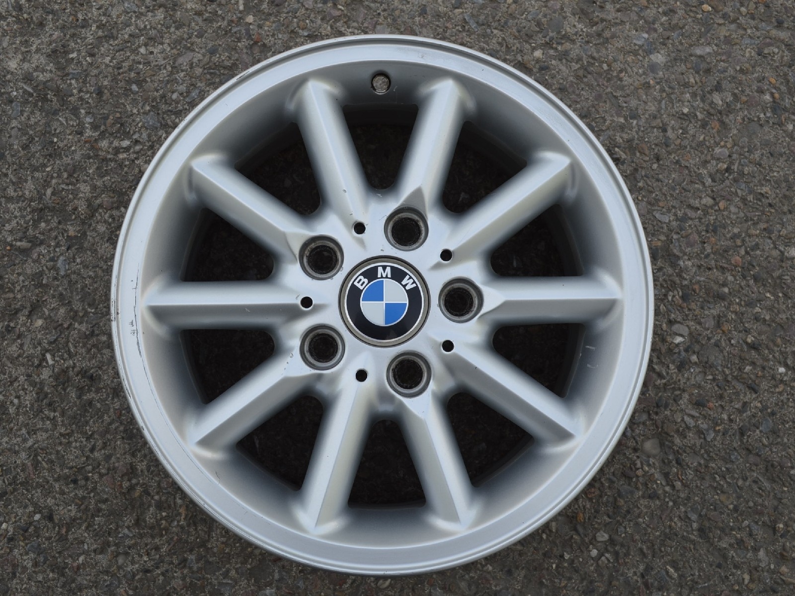 alu kola BMW 15