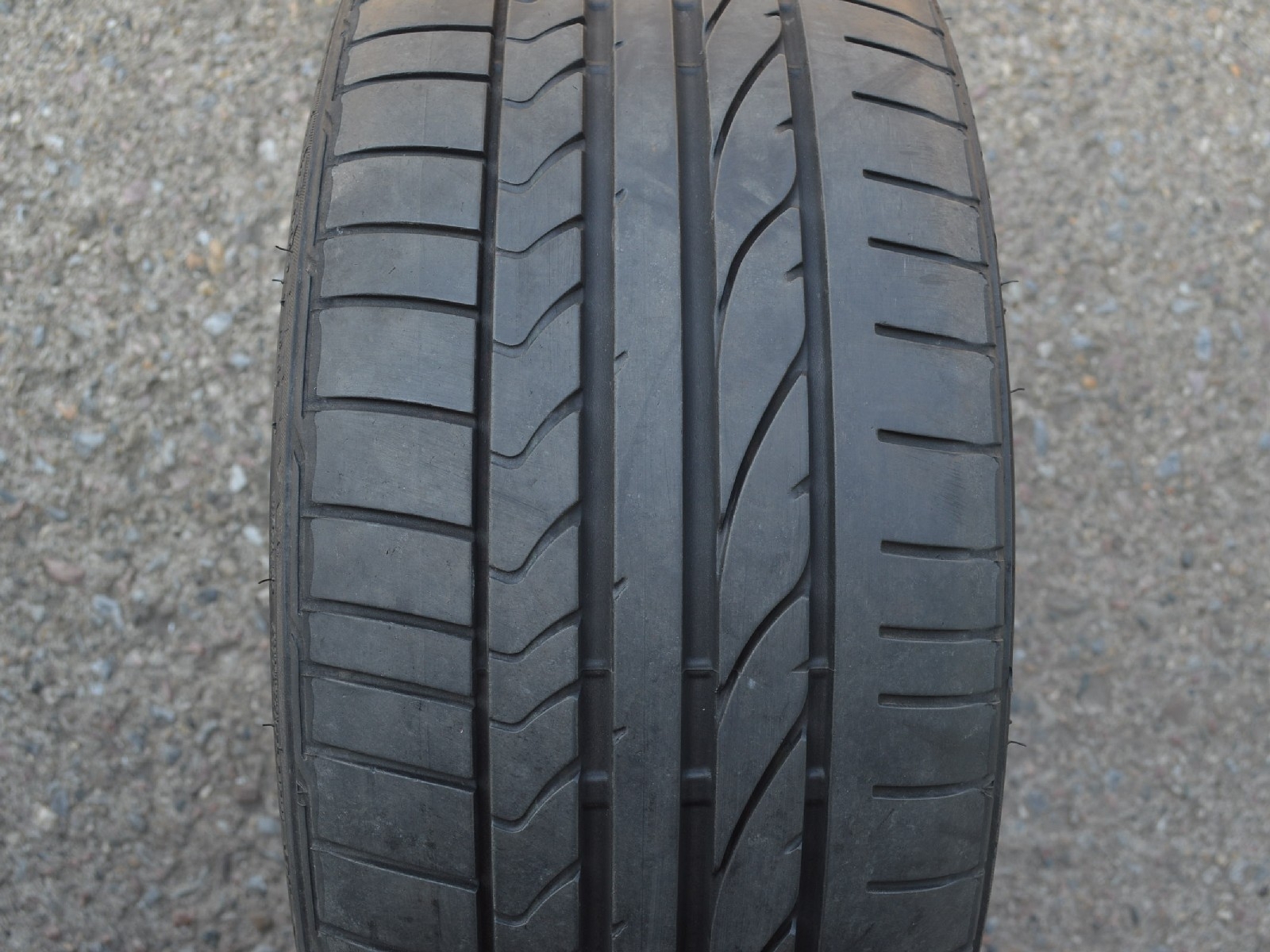 225/35/19 88Y XL Bridgestone Potenza RE050A RFT-RSC, použitý letní pár