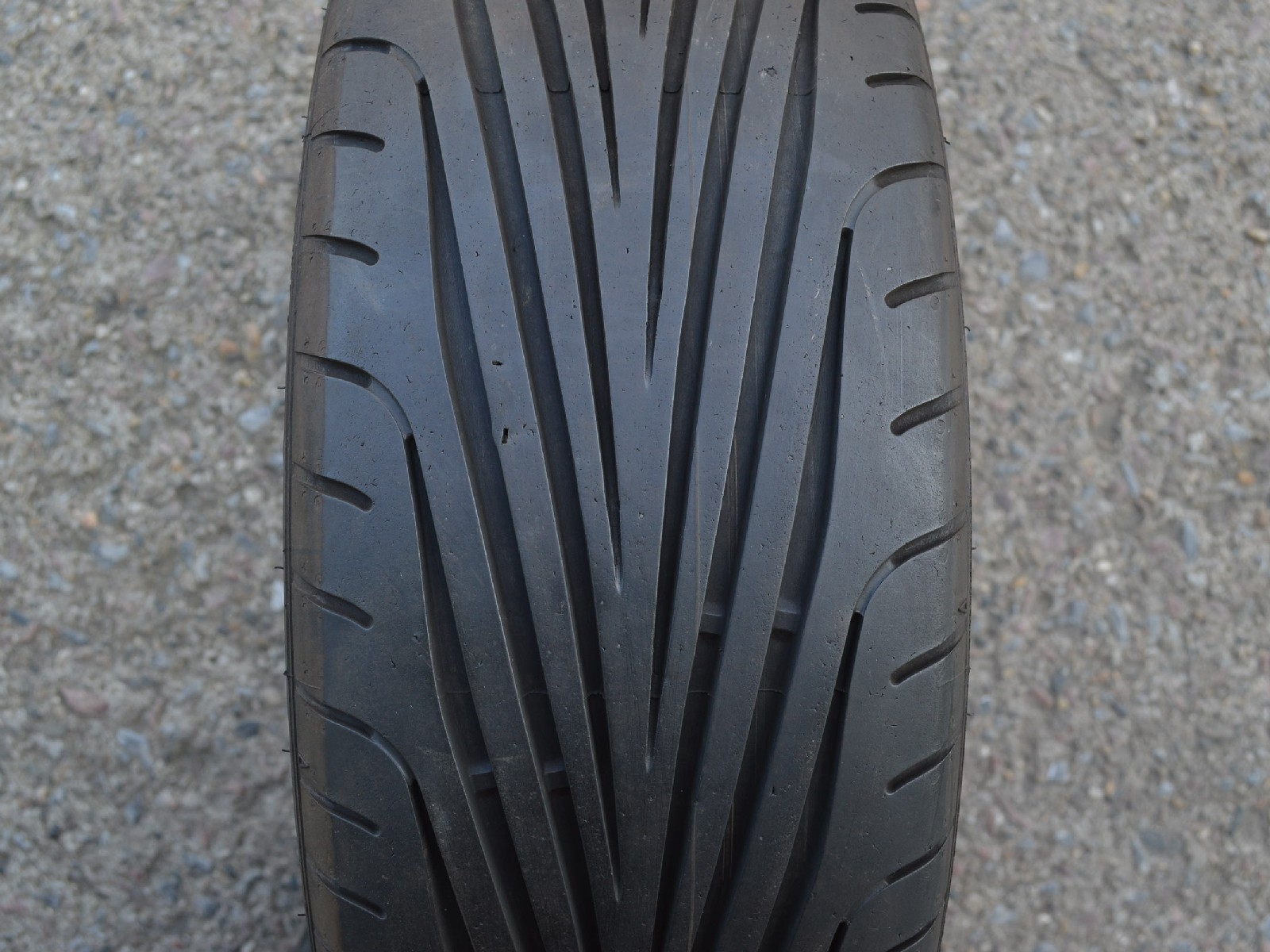 195/45/16 84V XL Goodyear Eagle F1, použitý letní kus