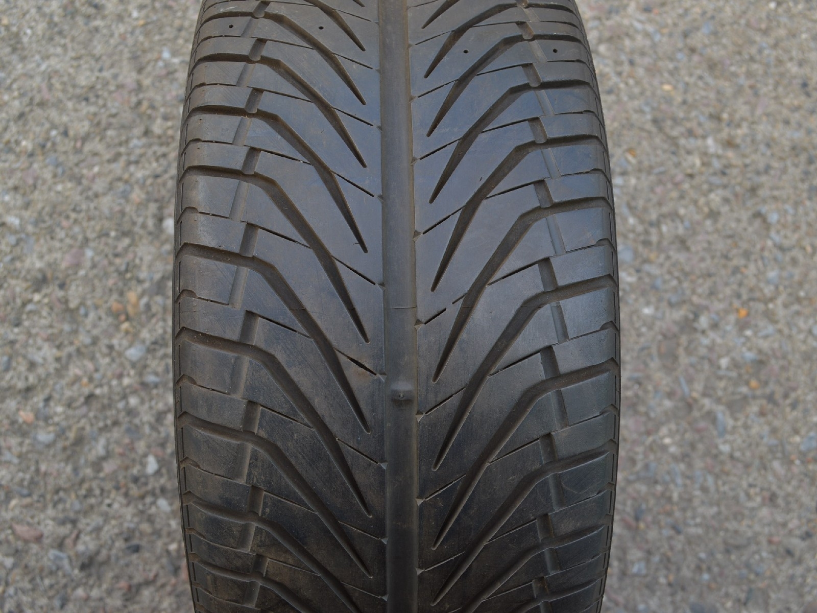 205/40/16  83W  Kumho Ecsta Supra 712, použitý letní pár