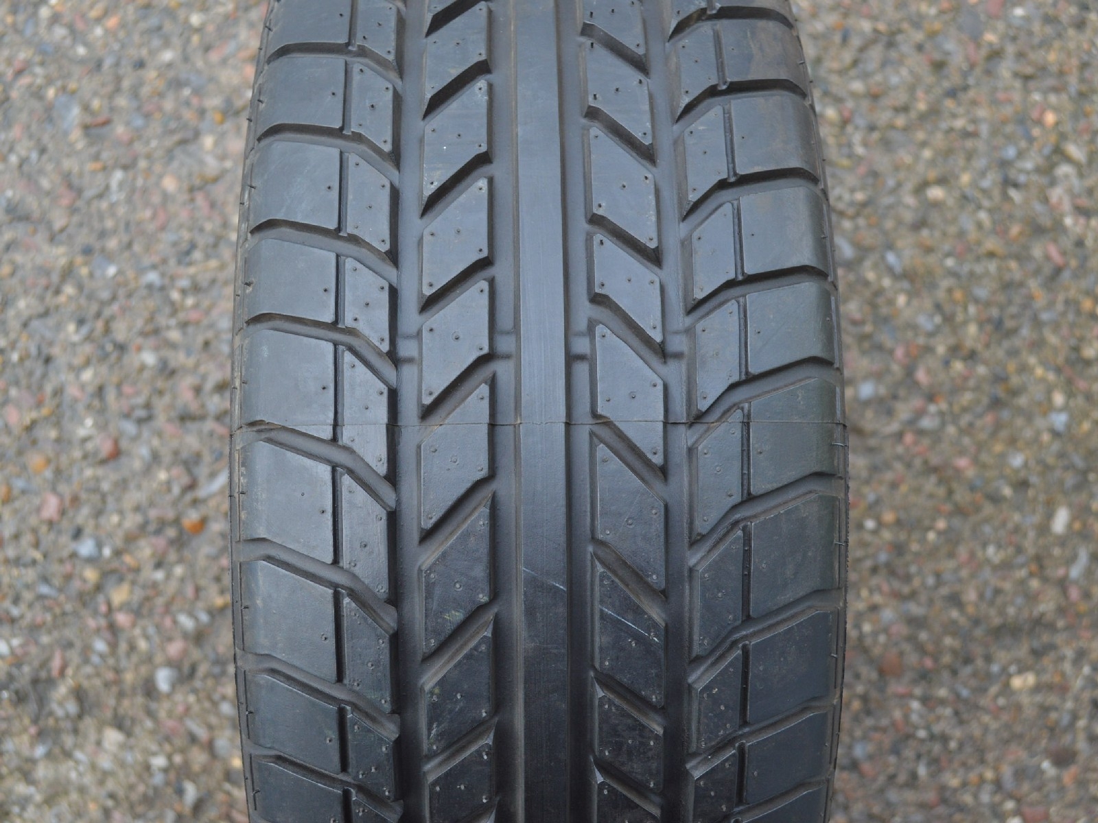 205/55/16  ZR  Pirelli P700-Z, použitý letní kus