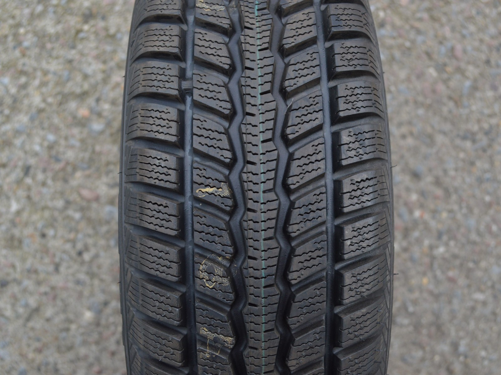 175/70/13 82T Falken Eurowinter HS-435, zimní