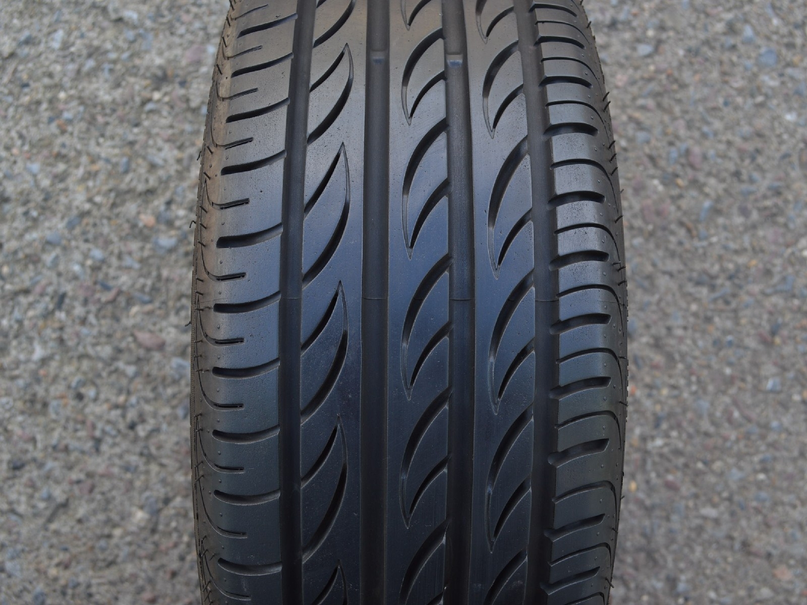 195/40/16 80W XL Pirelli PZero Nero, použitý letní kus