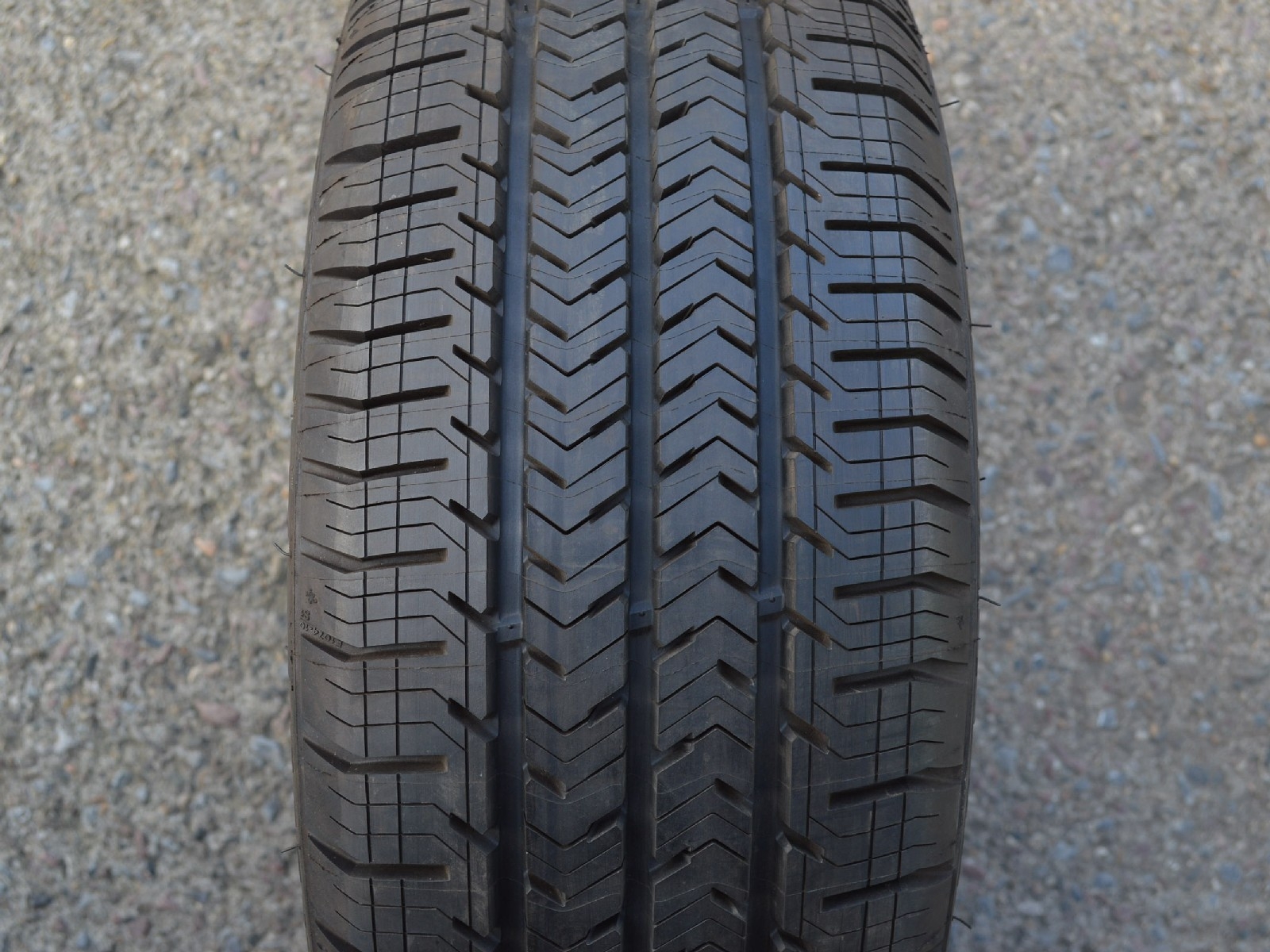 205/65/16C 98/96H Michelin Agilis 51, letní 