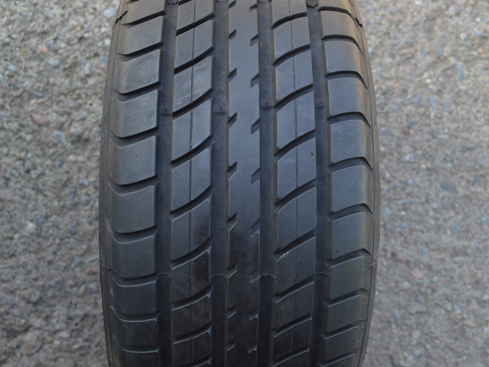215/45/15  85V  Dunlop SP Sport 2000, použitý letní kus