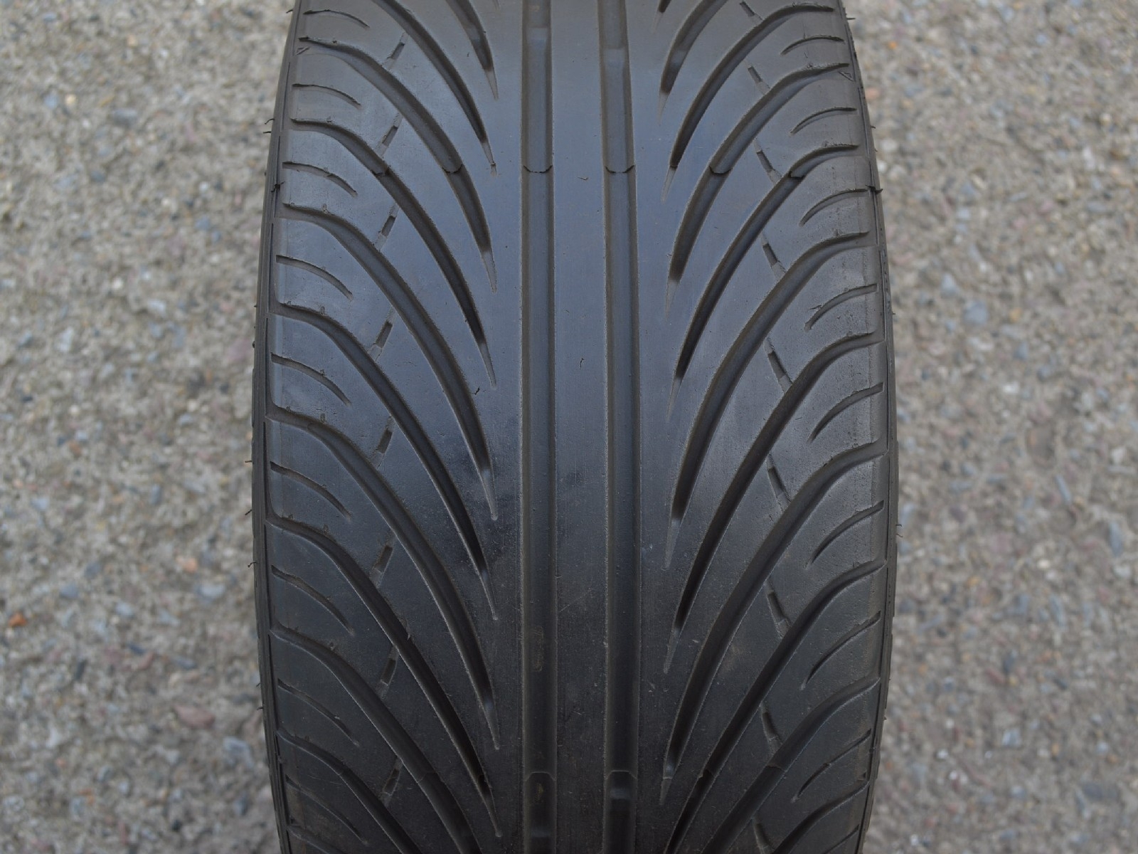 215/40ZR17 87Y XL Falken GR Beta FK451, použitý letní kus