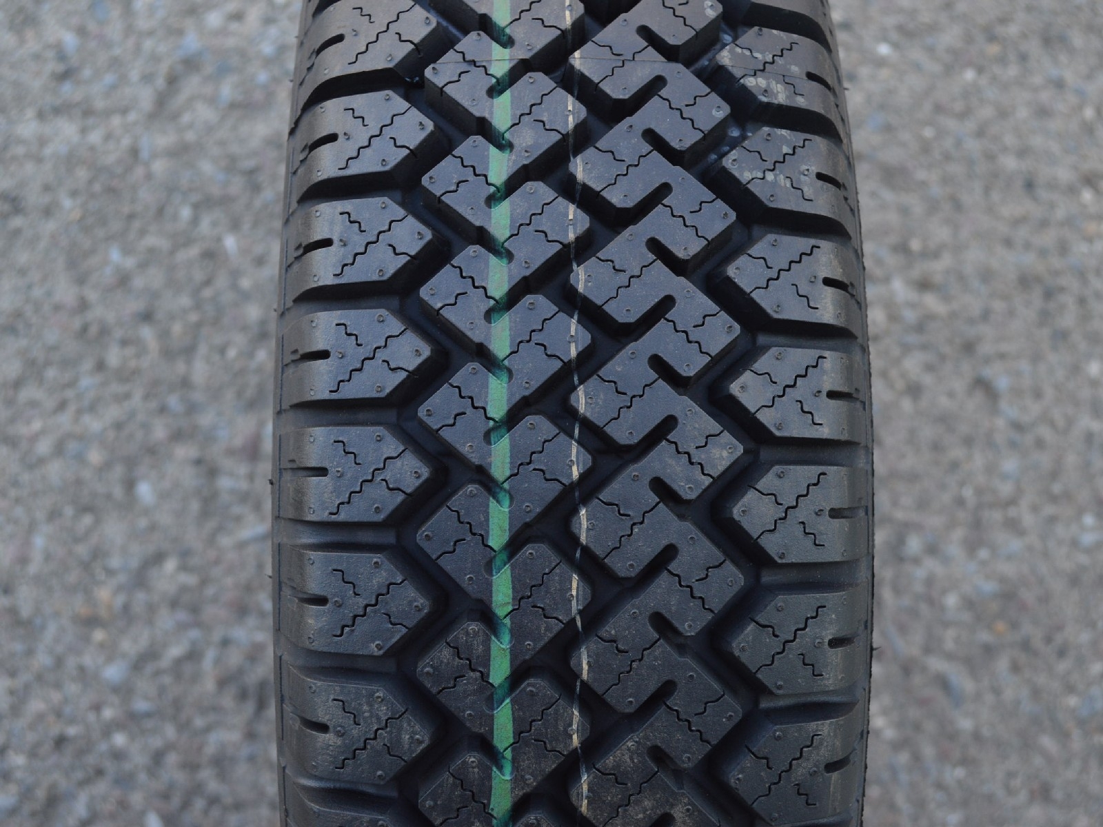 185/75/16C  104/102P  Bridgestone M723 Winter, zimní 
