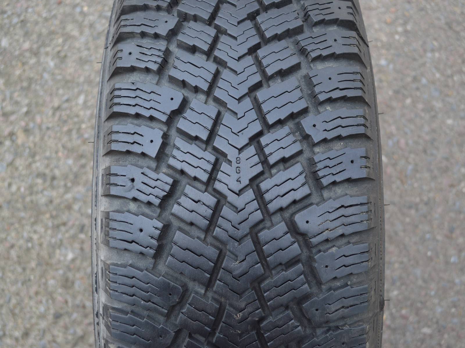 265/75/16  119/116Q  Nokian  HKPL LT, použitý zimní pár