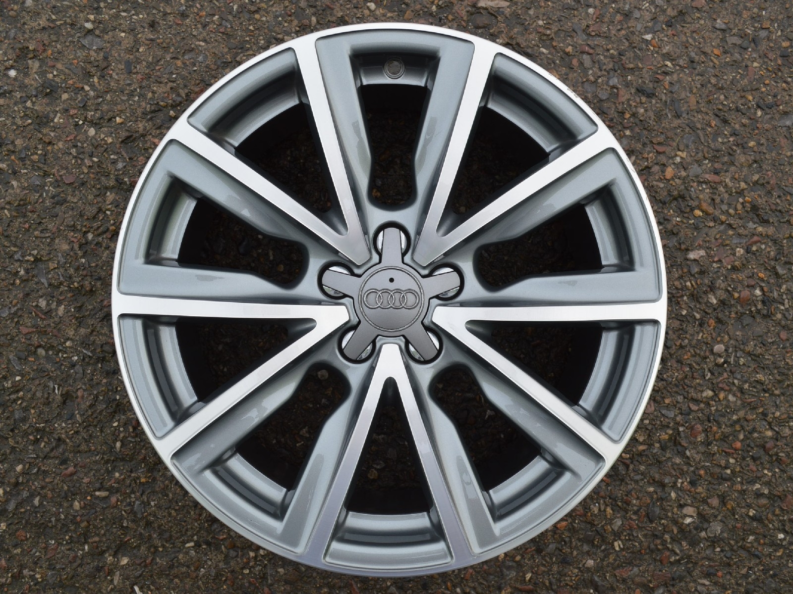 alu kolo Audi 17